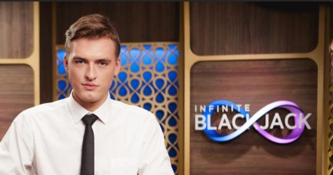 Infinite Blackjack (Evolution) – Test complet & Avis 2025 | Table illimitée
